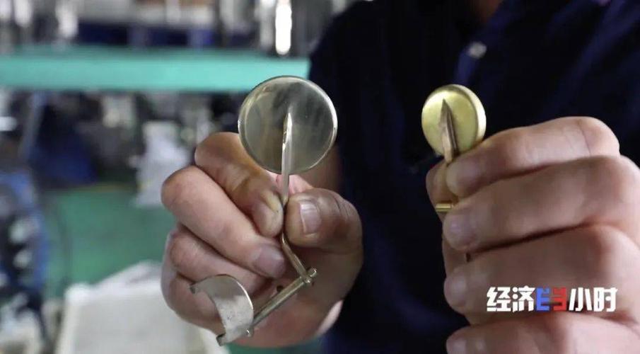 全球每两把萨克斯，就有一把来自这个村，38家工厂年产值3亿！